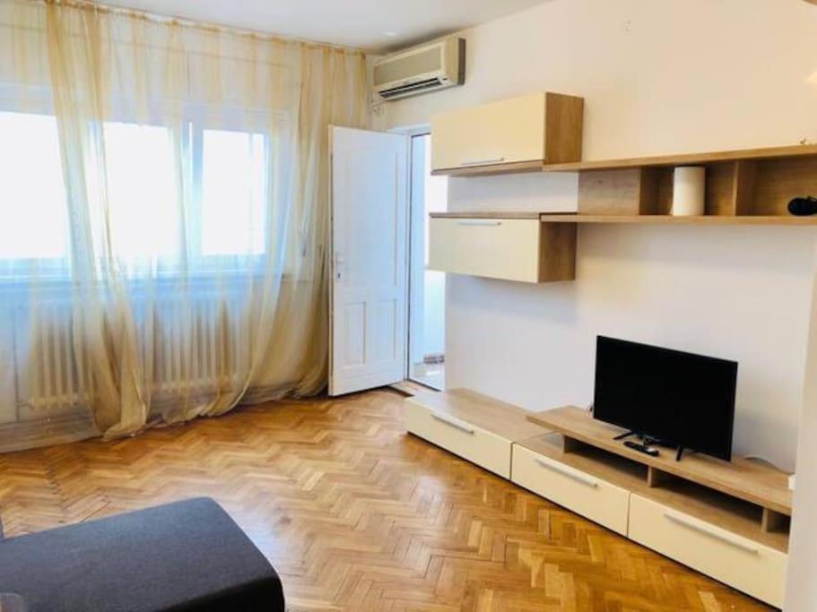 Joy Unirii 10 2 * Timişoara